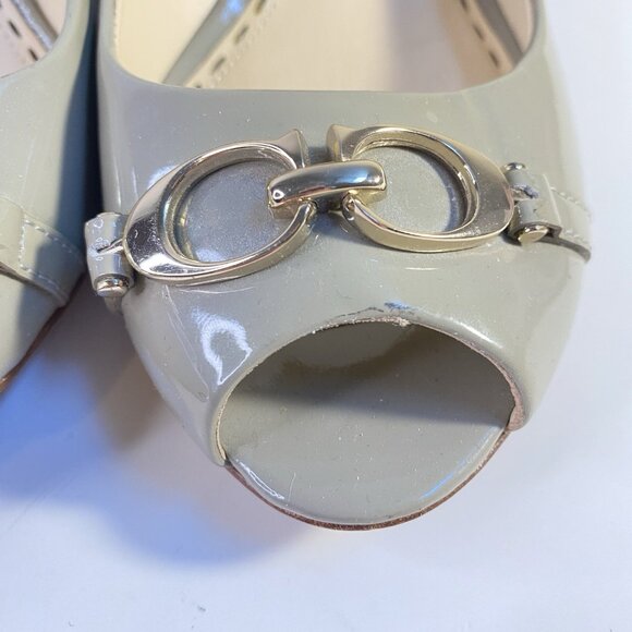 COACH Womens 8 B Peep Toe Patent Leather Buckle Wedge Pumps Taupe Classic - Picture 7 of 16